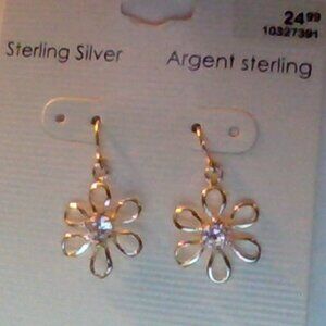 Brand New Sterling Silver Daisy Drop Earrings